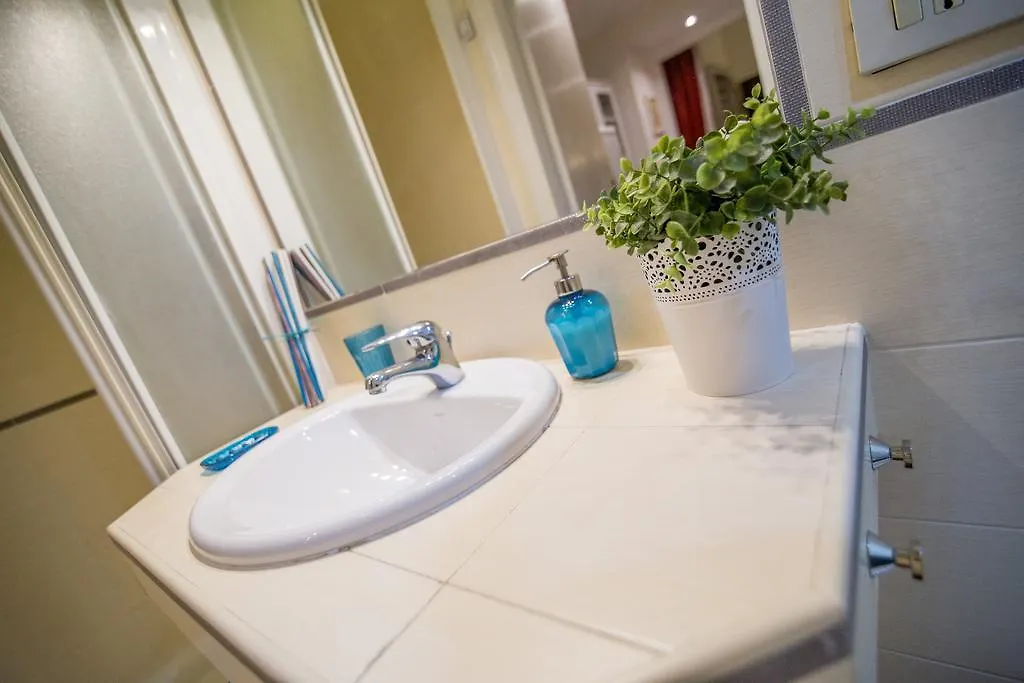 Apartment Very Close To S Peter Square, Few Minutes Walk To Metro A 0*, Rome Italy